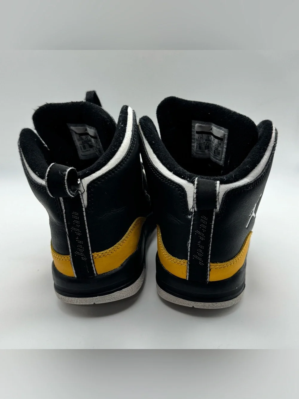 Nike Air Jordan Flight Youth Sneakers Size 13C Black Yellow White 2012 Preowned - Picture 5 of 9